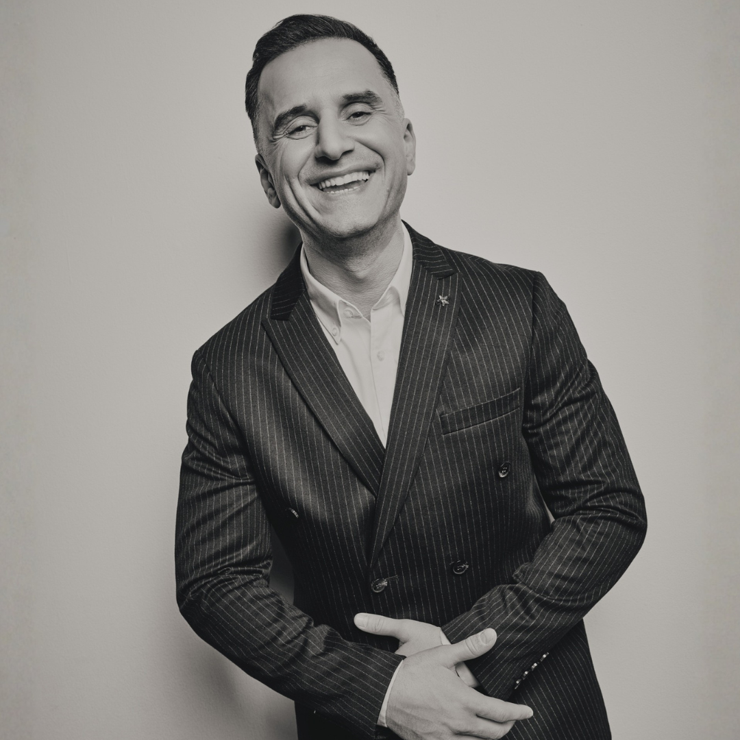 Özcan Cosar - VIP