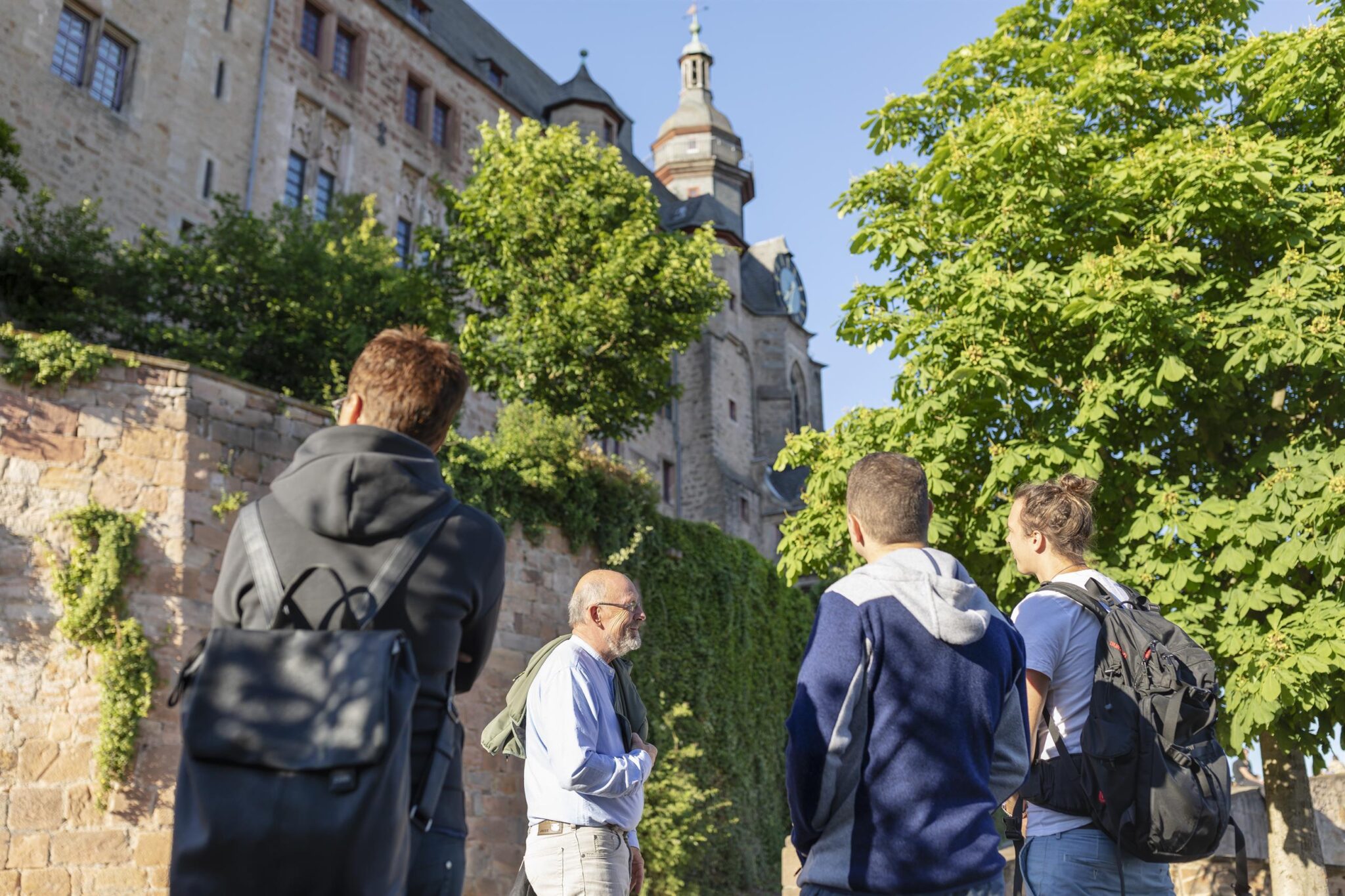 Elisabethkirche, Altstadt und hinauf zum Schloss