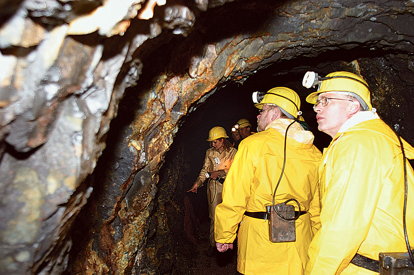 Regelmäßige Führungen im Goldbergwerk